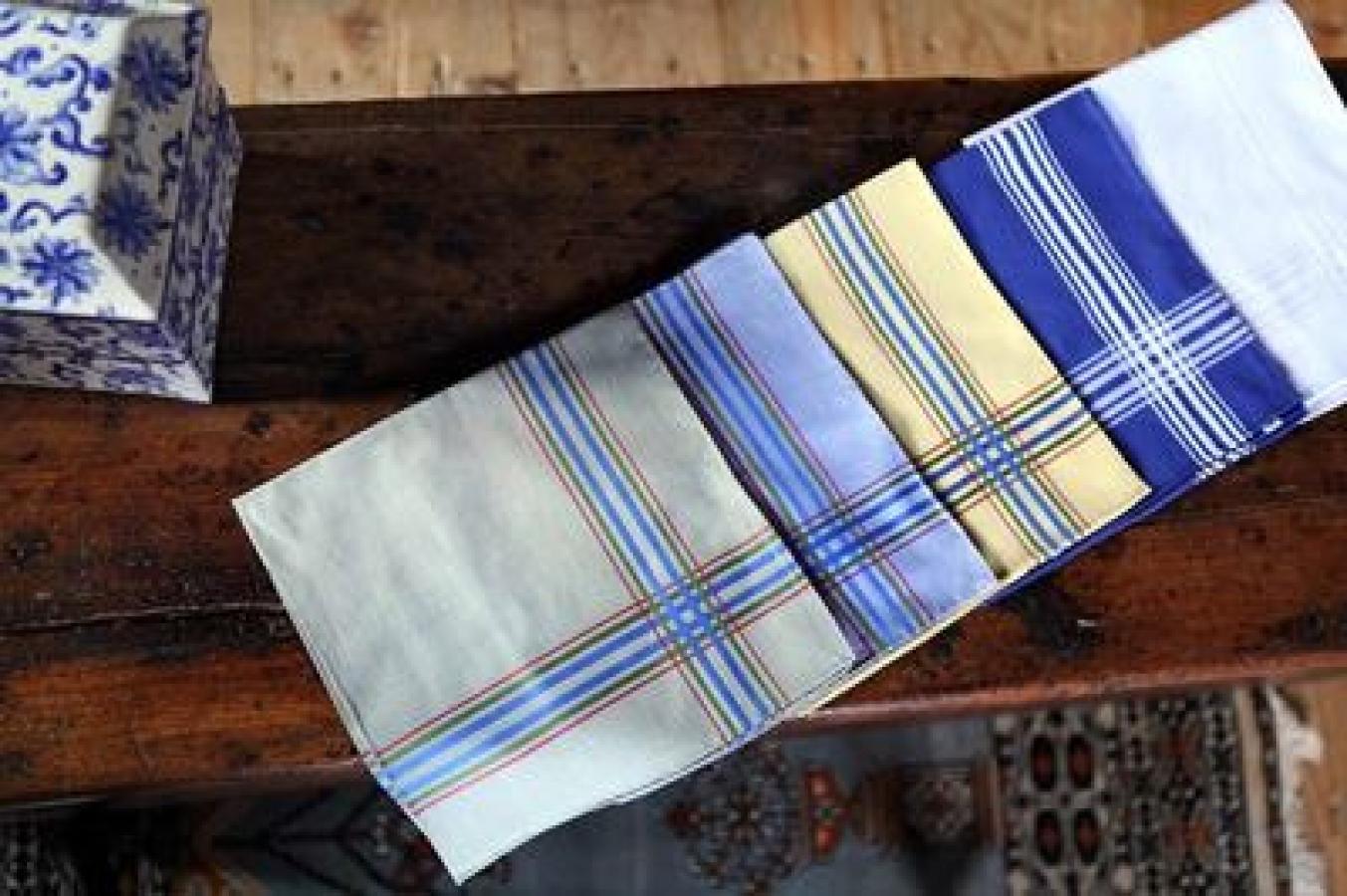 SIMONNOT-GODARD - Créateurs français de mouchoir en tissu, batiste de coton et linons de luxe.